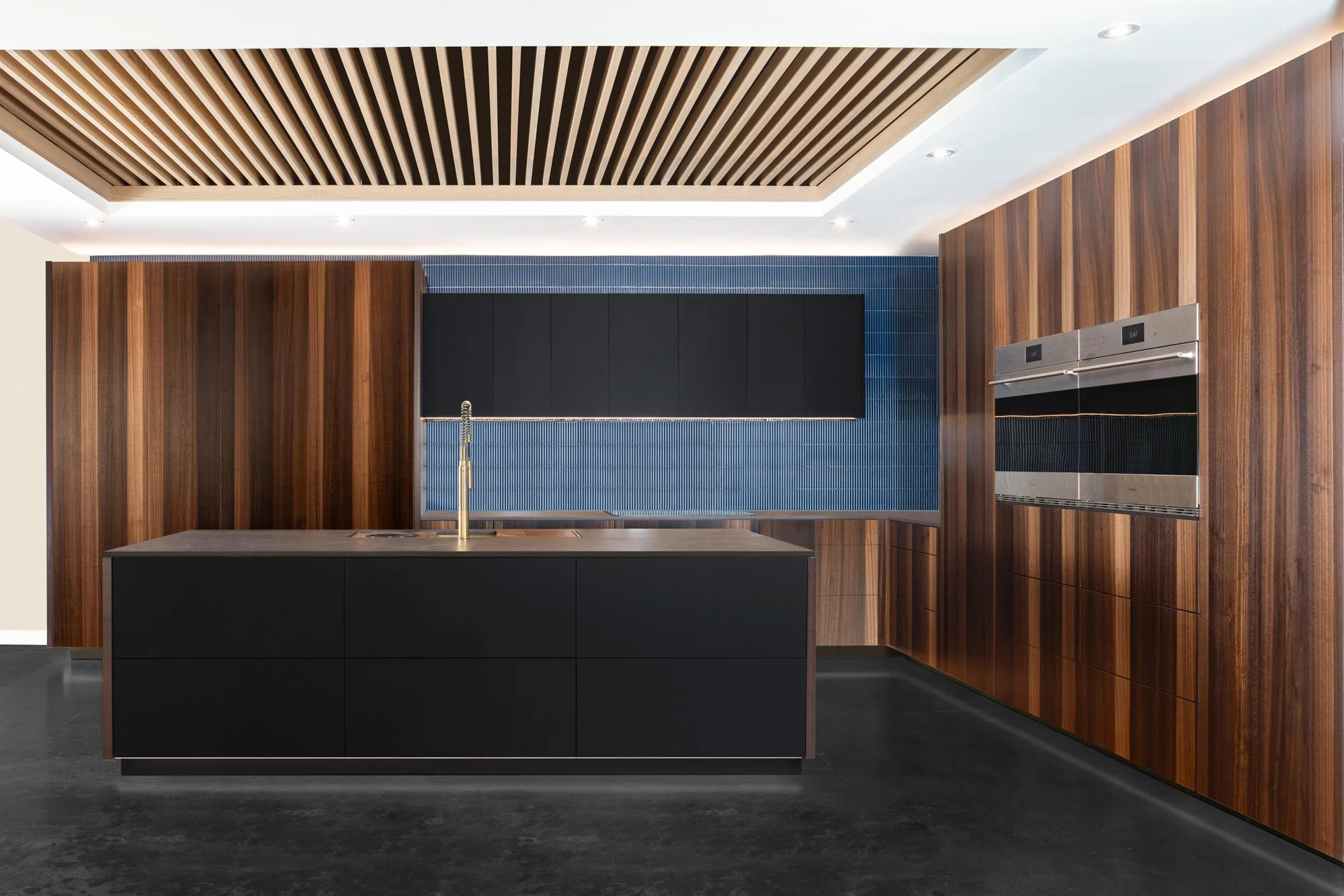 Shadow & light, cabinetry detail 1